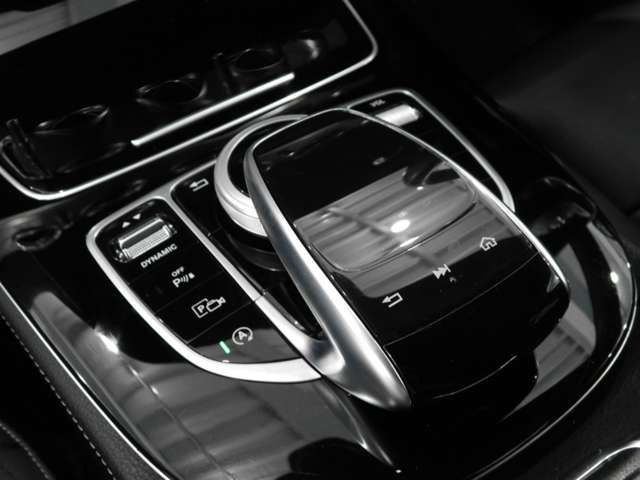 Mercedes Benz E-CLASS 2018-11 27971-8