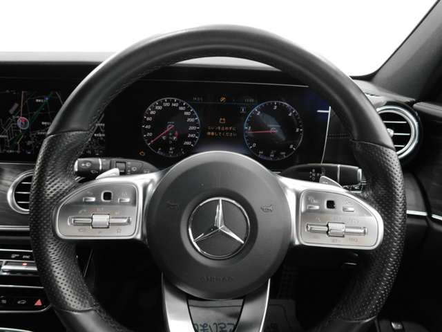 Mercedes Benz E-CLASS 2018-11 27971-11