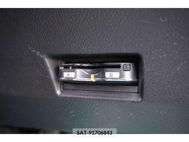 Suzuki SWIFT 2012-01 320781-13