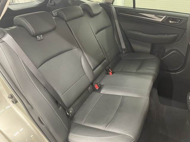 Subaru OUTBACK 2018-06 6606-11