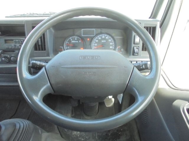 Isuzu ELF TRUCK 2011-01 17408-1