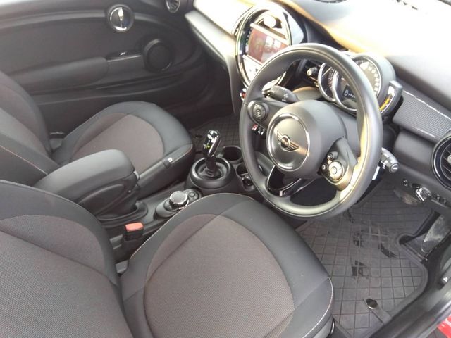 Bmw MINI 2018-11 24770-6