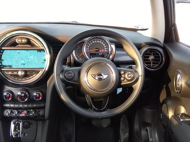 Bmw MINI 2018-11 24770-4