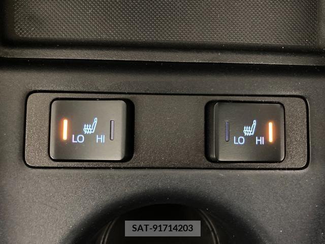 Toyota PRIUS 2020-10 366621-6