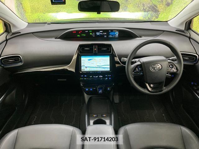 Toyota PRIUS 2020-10 366621-1