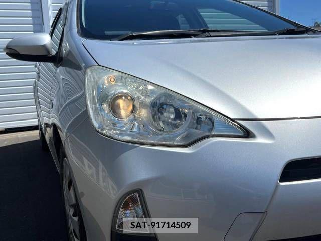 Toyota AQUA 2012-04 313916-13