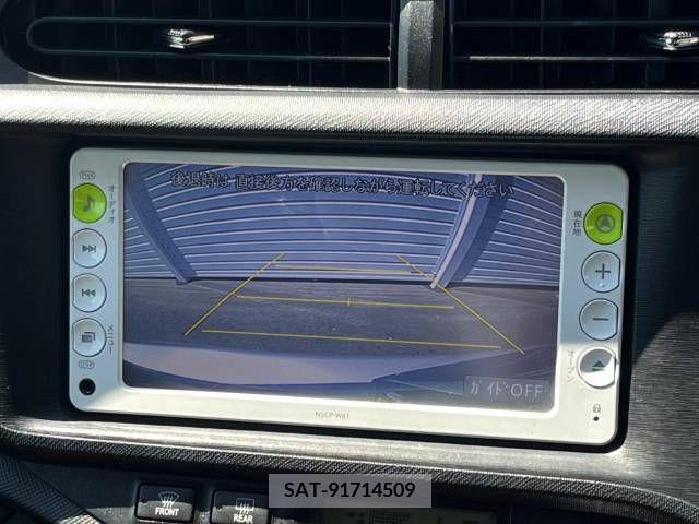 Toyota AQUA 2012-04 313916-3