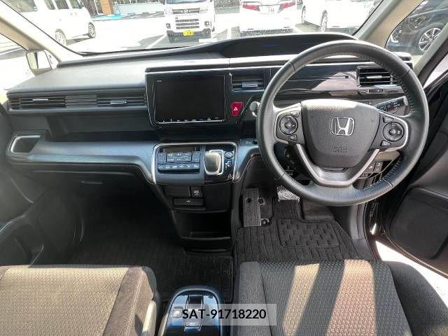Honda STEP WGN 2018-03 324705-1