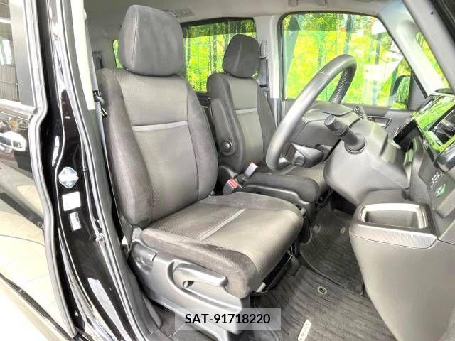 Honda STEP WGN 2018-03 324705-8
