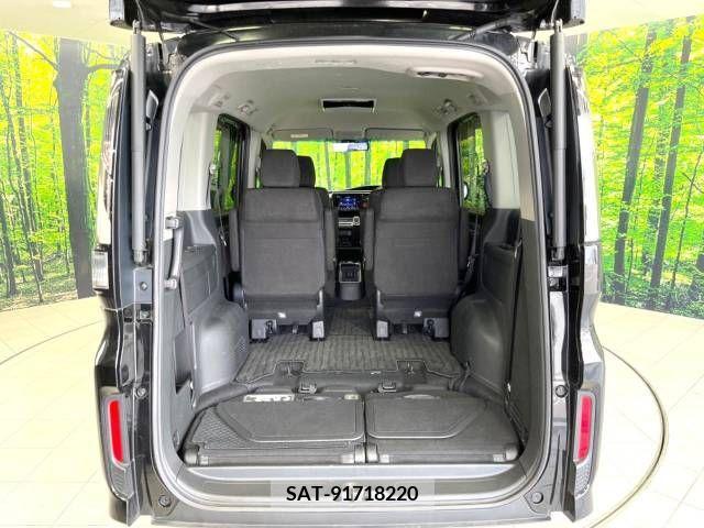 Honda STEP WGN 2018-03 324705-11