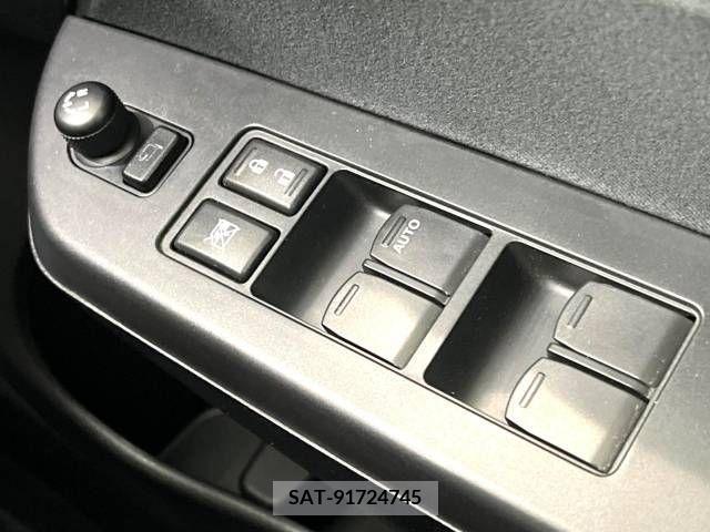Suzuki SWIFT 2011-11 320914-7