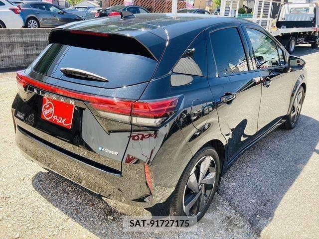 Nissan AURA 2022-01 292995-4