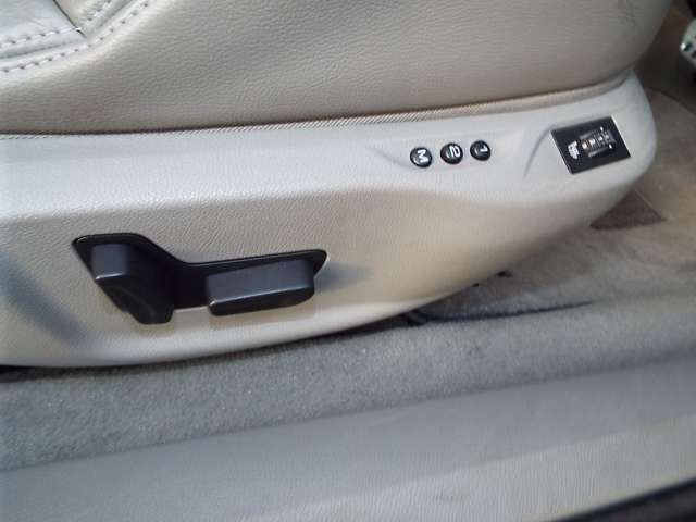 Peugeot 308 2010-06 16903-13
