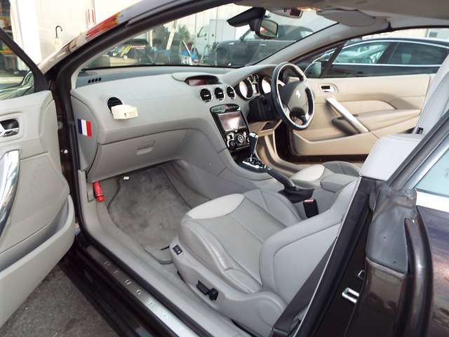 Peugeot 308 2010-06 16903-9
