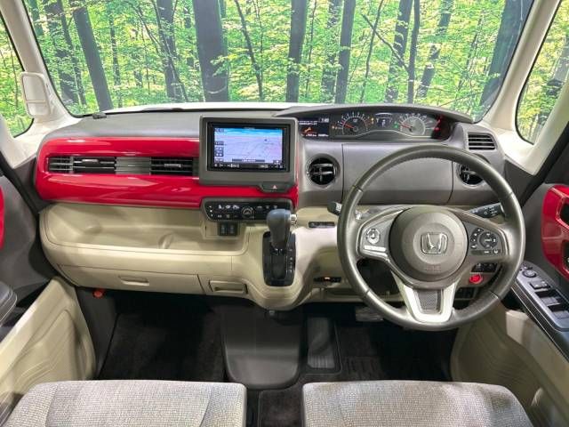 Honda N BOX 2018-02 194801-1
