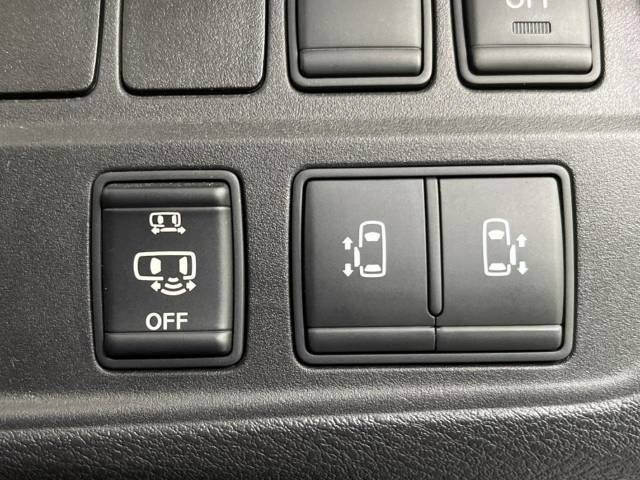 Nissan SERENA 2017-03 192916-6