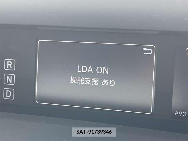 Toyota PRIUS 2017-12 281933-10