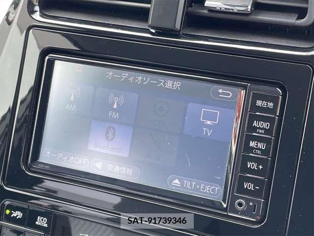 Toyota PRIUS 2017-12 281933-3