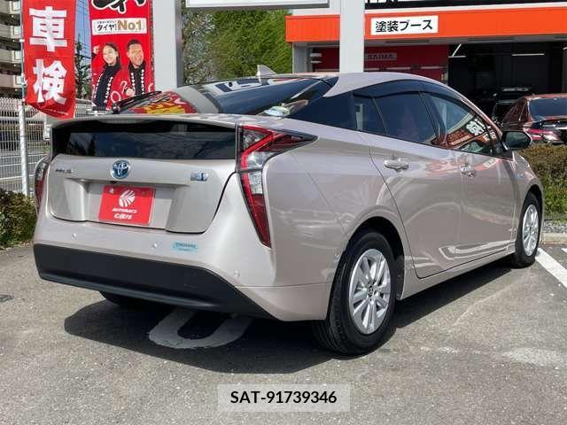 Toyota PRIUS 2017-12 281933-16