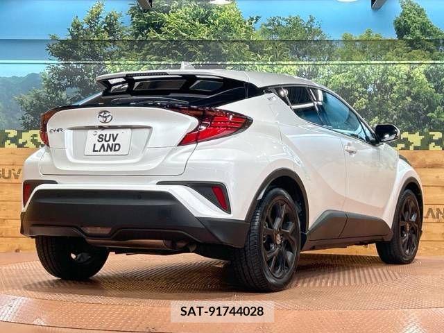 Toyota C-HR 2023-06 357766-17