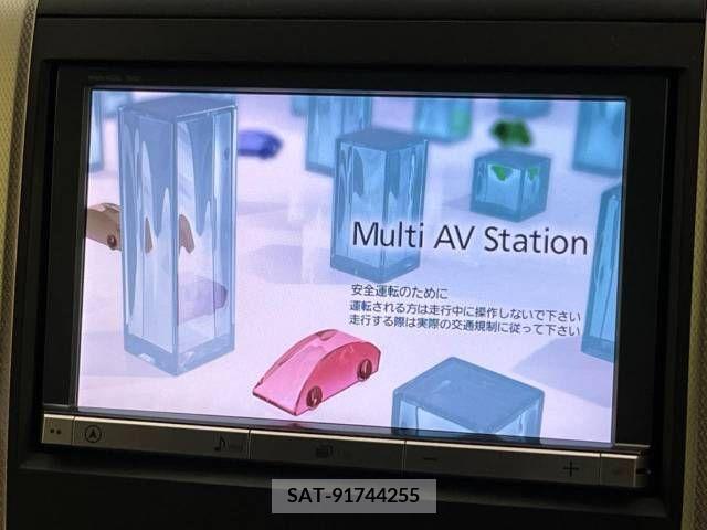 Toyota VELLFIRE 2013-03 380869-2