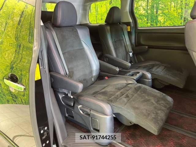 Toyota VELLFIRE 2013-03 380869-9