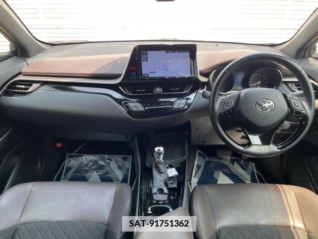 Toyota C-HR 2018-03 357864-1
