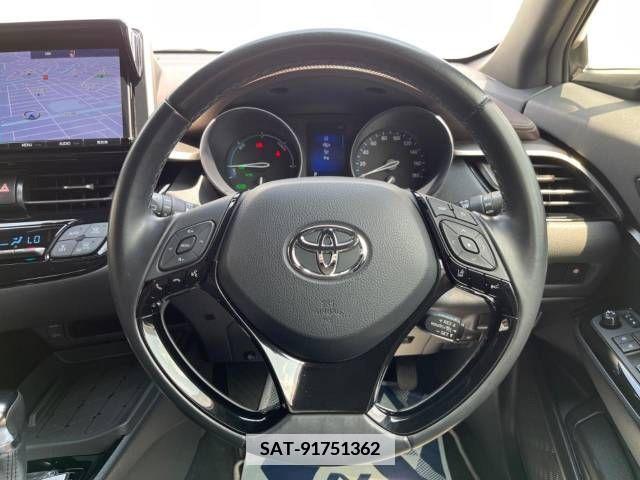 Toyota C-HR 2018-03 357864-18