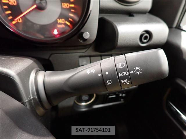Suzuki JIMNY 2022-08 396957-18