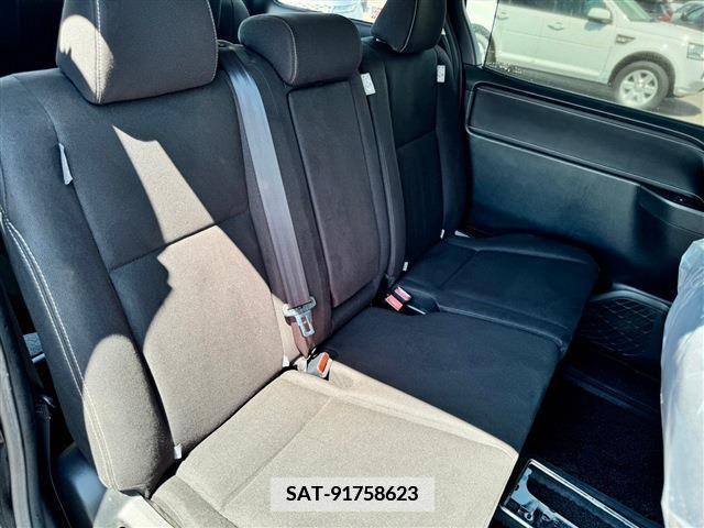 Toyota ESQUIRE 2015-12 359788-15