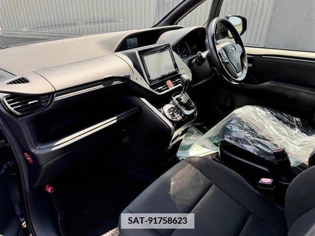 Toyota ESQUIRE 2015-12 359788-12