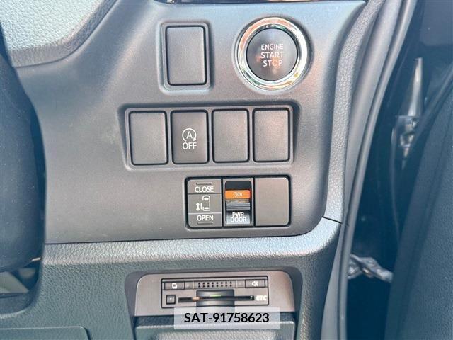 Toyota ESQUIRE 2015-12 359788-26