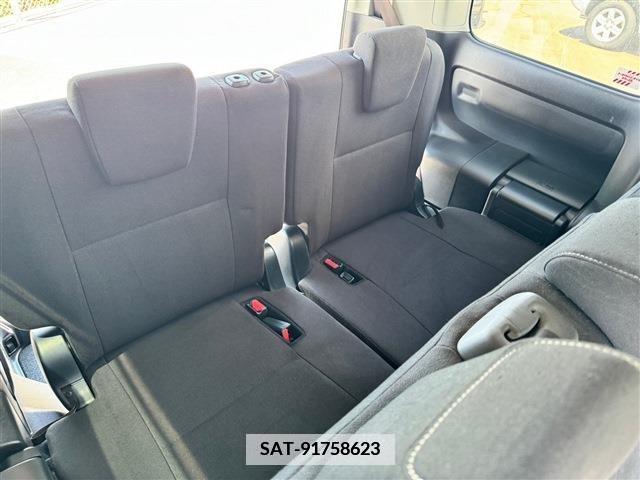 Toyota ESQUIRE 2015-12 359788-16