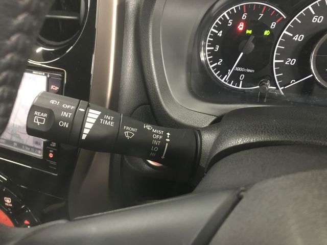 Nissan NOTE 2017-02 190670-21