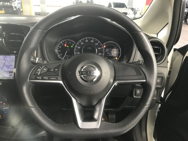 Nissan NOTE 2017-02 190670-18
