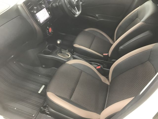 Nissan NOTE 2017-02 190670-9