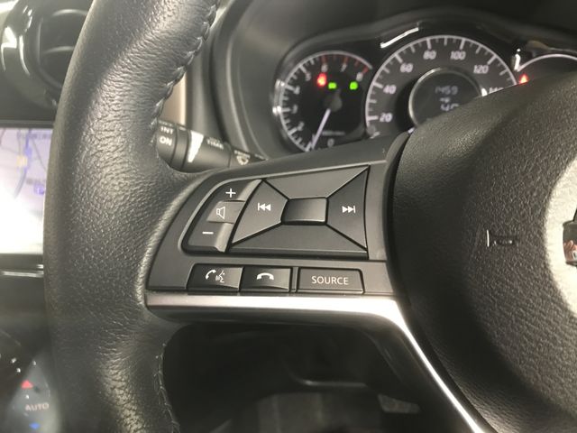 Nissan NOTE 2017-02 190670-19