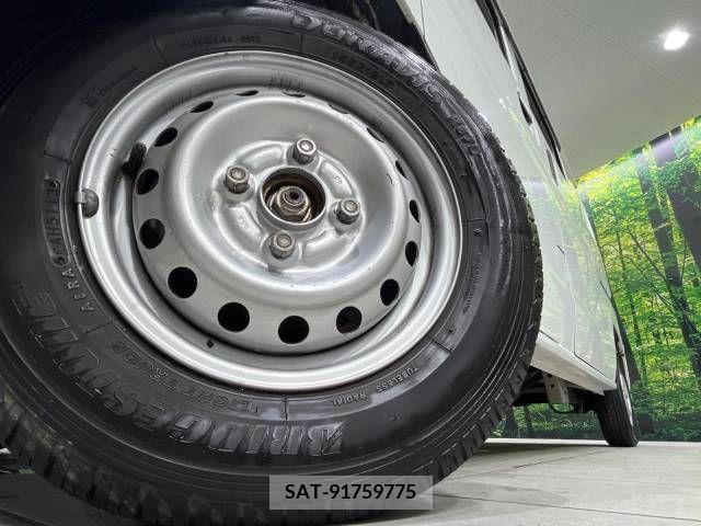 Suzuki EVERY 2022-01 301642-12