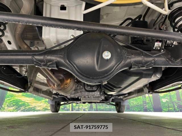 Suzuki EVERY 2022-01 301642-19