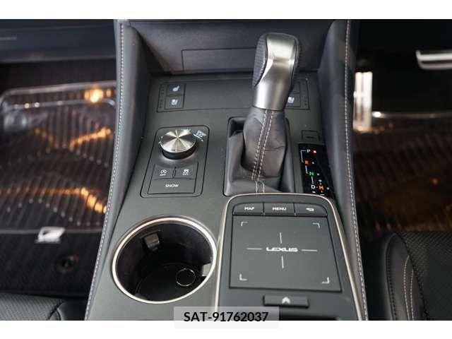 Lexus RC 2018-03 388302-12
