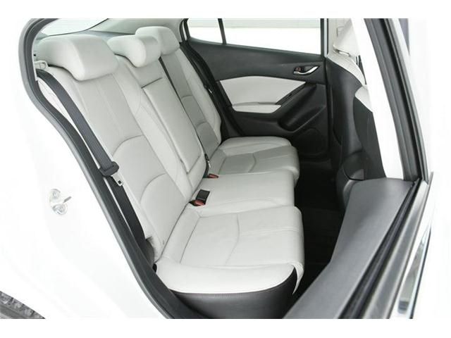 Mazda AXELA 2018-03 4697-11