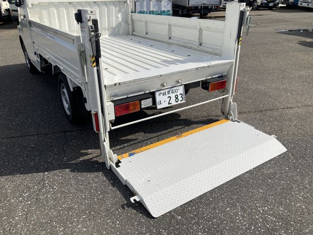 Toyota LITEACE TRUCK 2017-10 196326-10