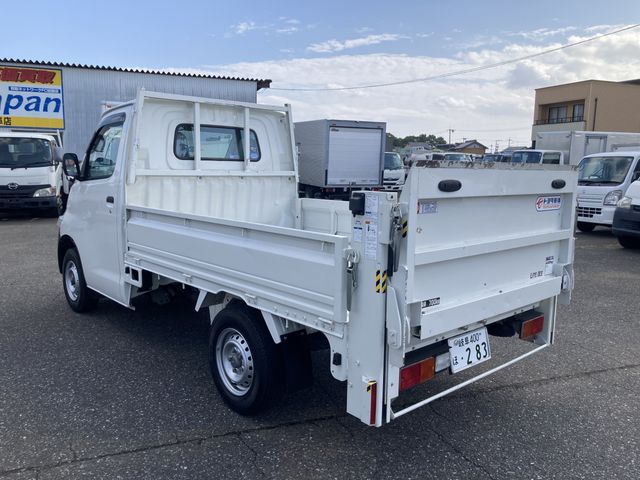 Toyota LITEACE TRUCK 2017-10 196326-2