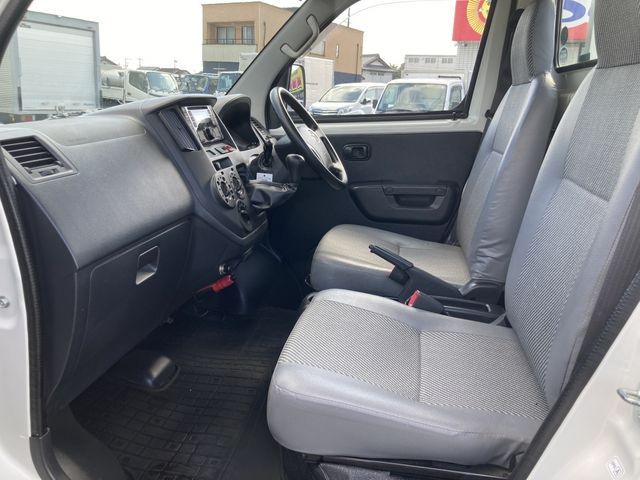 Toyota LITEACE TRUCK 2017-10 196326-7
