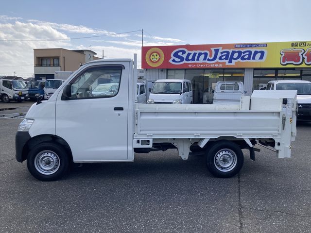 Toyota LITEACE TRUCK 2017-10 196326-21