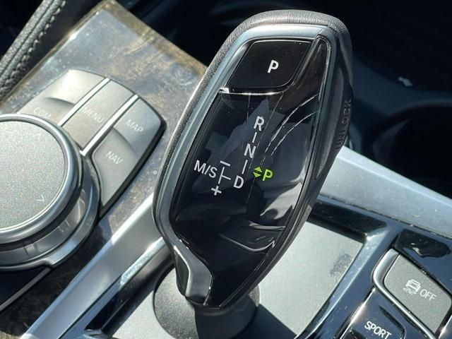 Bmw 5 SERIES 2017-11 9220-22