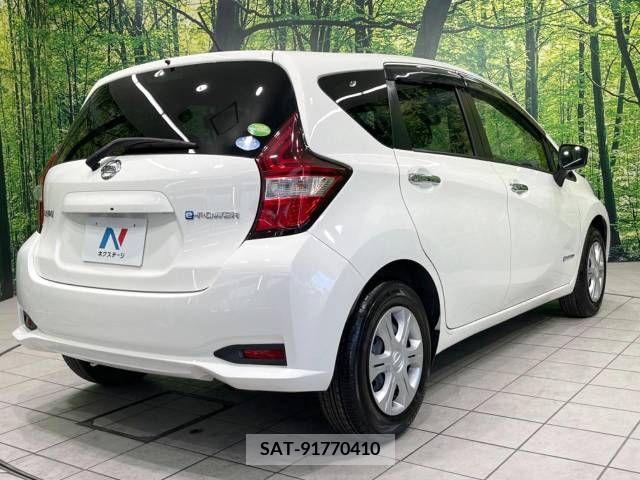 Nissan NOTE 2017-03 279984-17