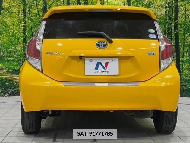 Toyota AQUA 2015-01 356176-15