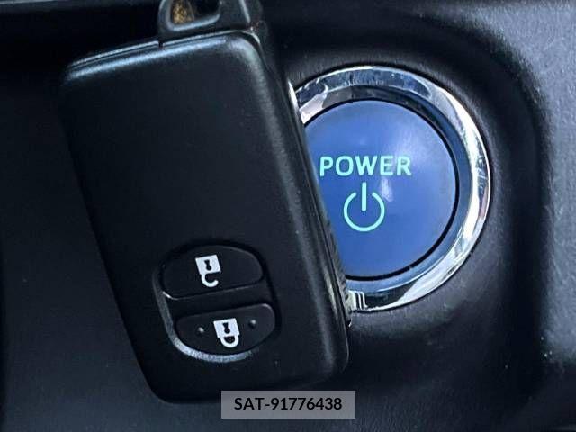 Toyota AQUA 2015-12 385946-7