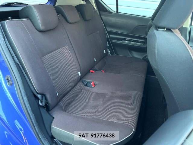 Toyota AQUA 2015-12 385946-13